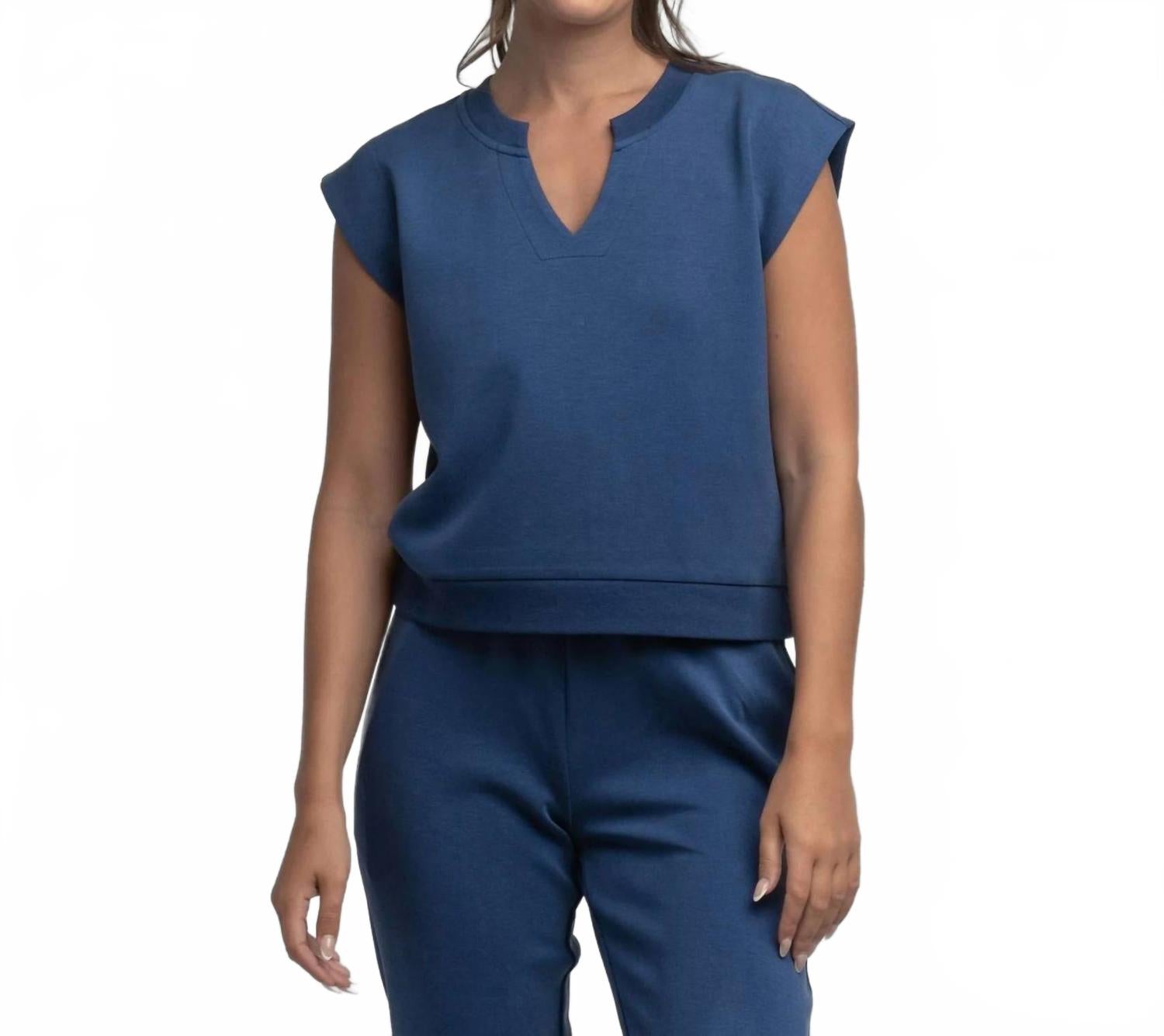 

Топ с V-образным вырезом Astroknit в цвете Windsor Southern Shirt Company, Windsor