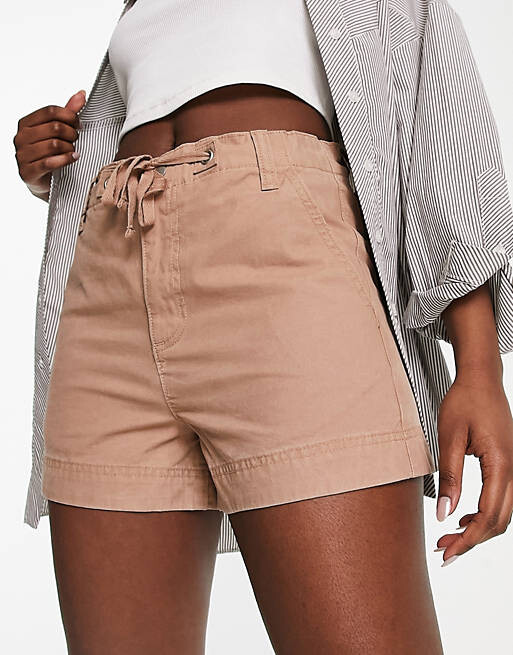 

Светло-коричневые шорты карго ASOS DESIGN