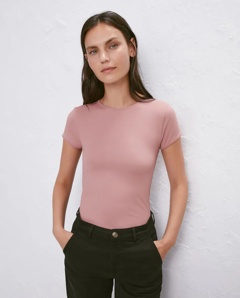 

Женская футболка из полиамида с короткими рукавами Easy Wear, цвет 200 Rosa