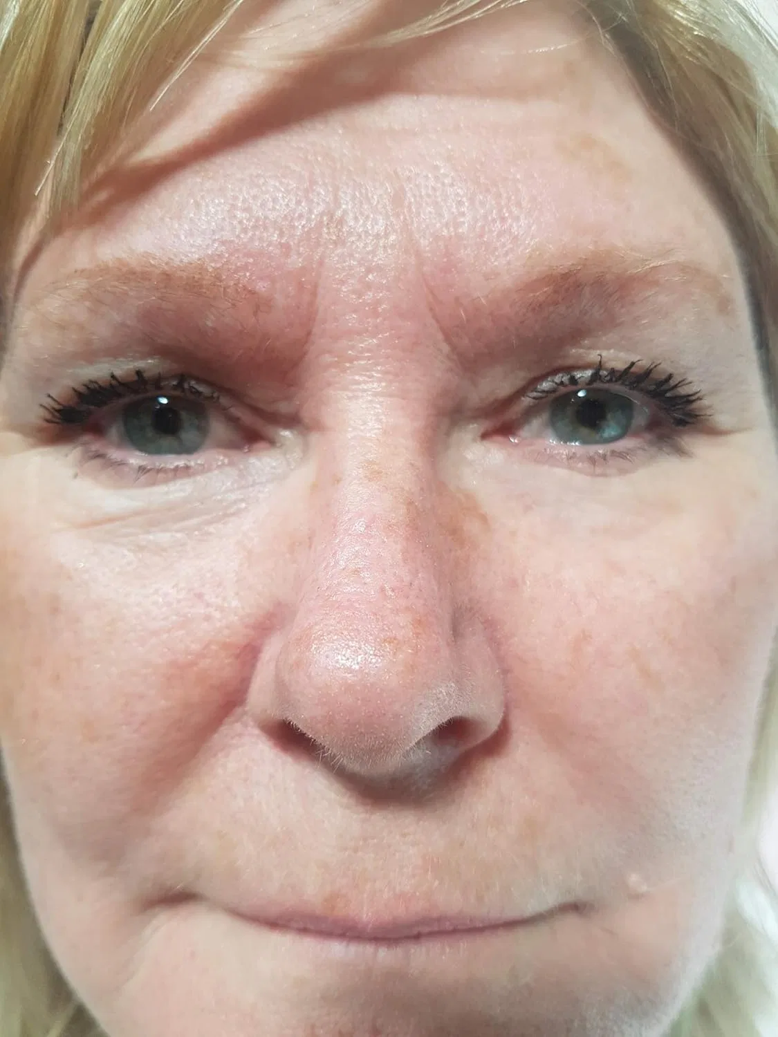Сыворотка для кожи вокруг глаз RX Cosmetics Eyesential Under Eye Enhancer, 20 мл Eyesential — фото 4