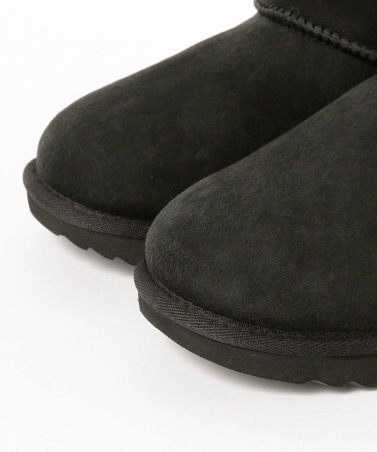 Детские классические зимние ботинки UGG Ultra Mini (19,5-21 см) сезона осень-зима 2025. Подарок Kodomo Beams, Black — фото 2
