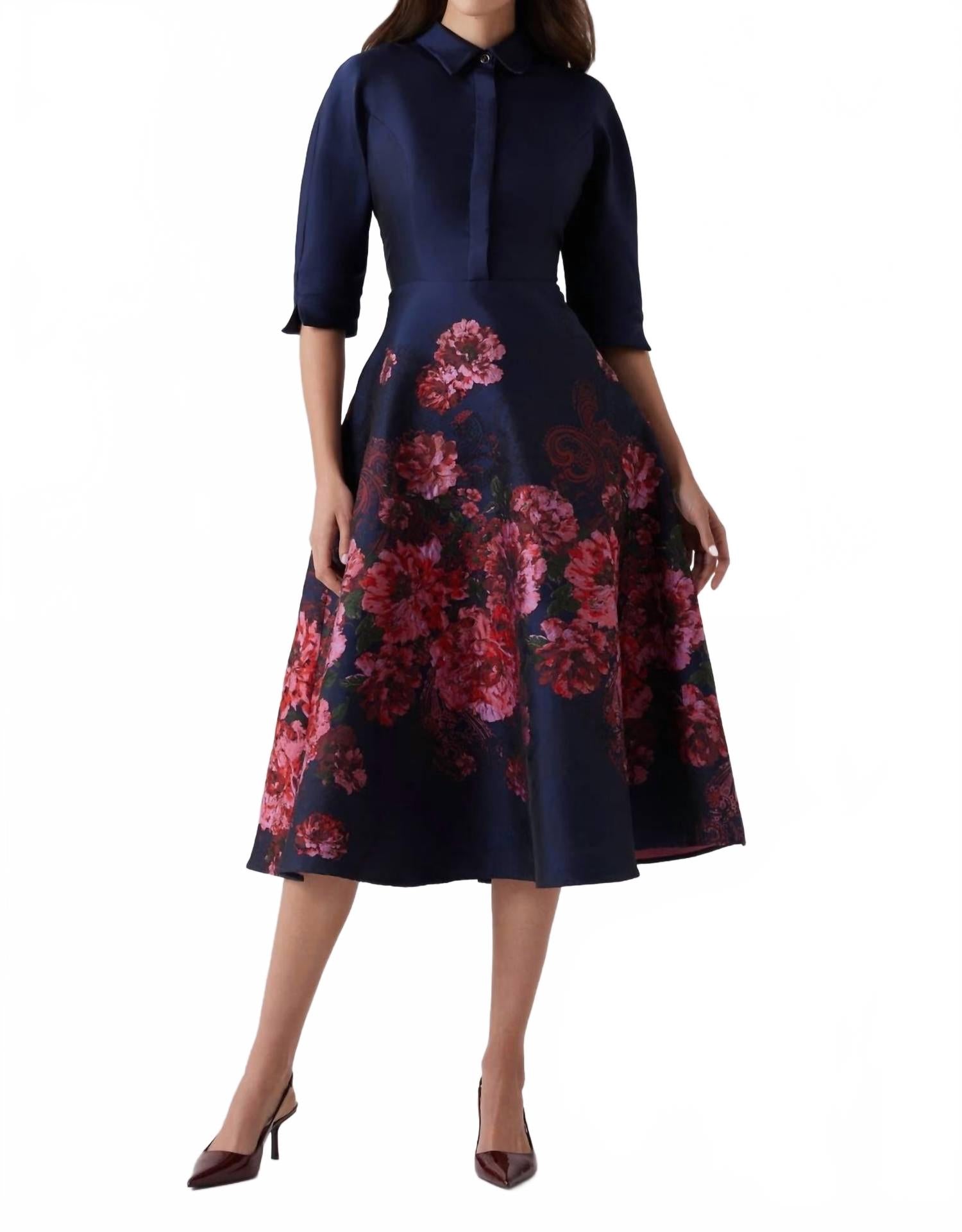 

Teri Jon Платье-миди с жаккардовым цветочным узором «пейсли», темно-синего цвета, с завышенной талией