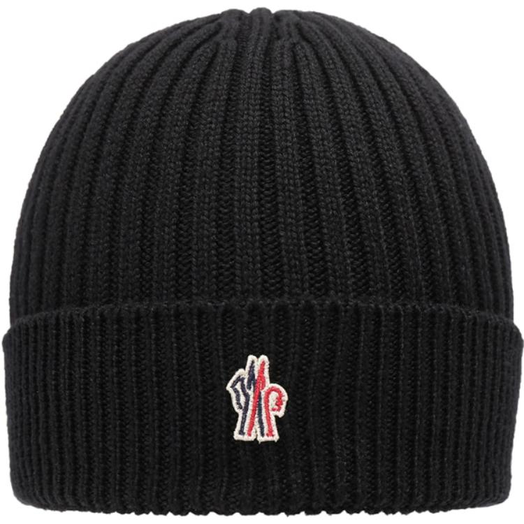 

Шапка с вышитым логотипом Moncler