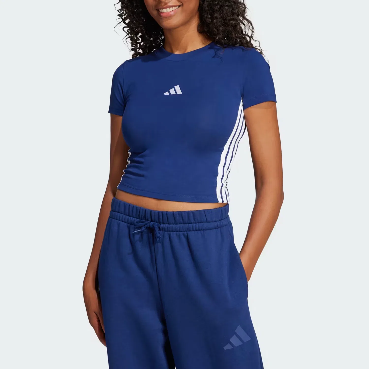 Женская футболка Essentials 3 Stripes Slim Baby T Shirt темно-синяя/белая Adidas, Dark Blue — фото 2