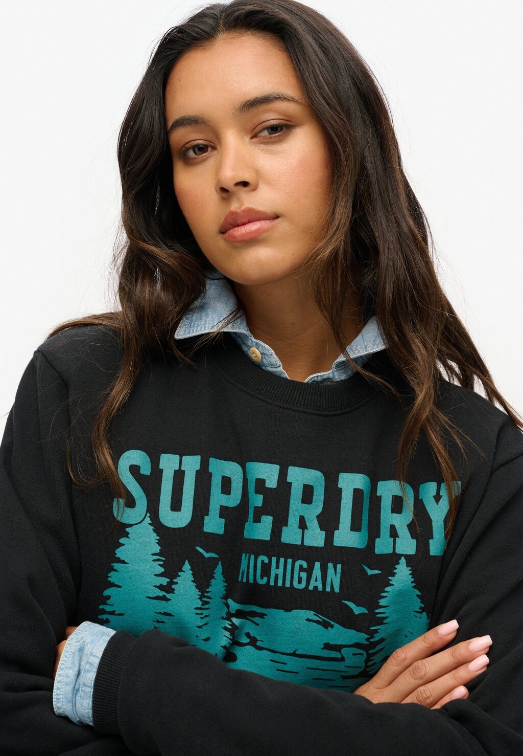 

Толстовка OUTDOORS GRAPHIC CREW Superdry, черный