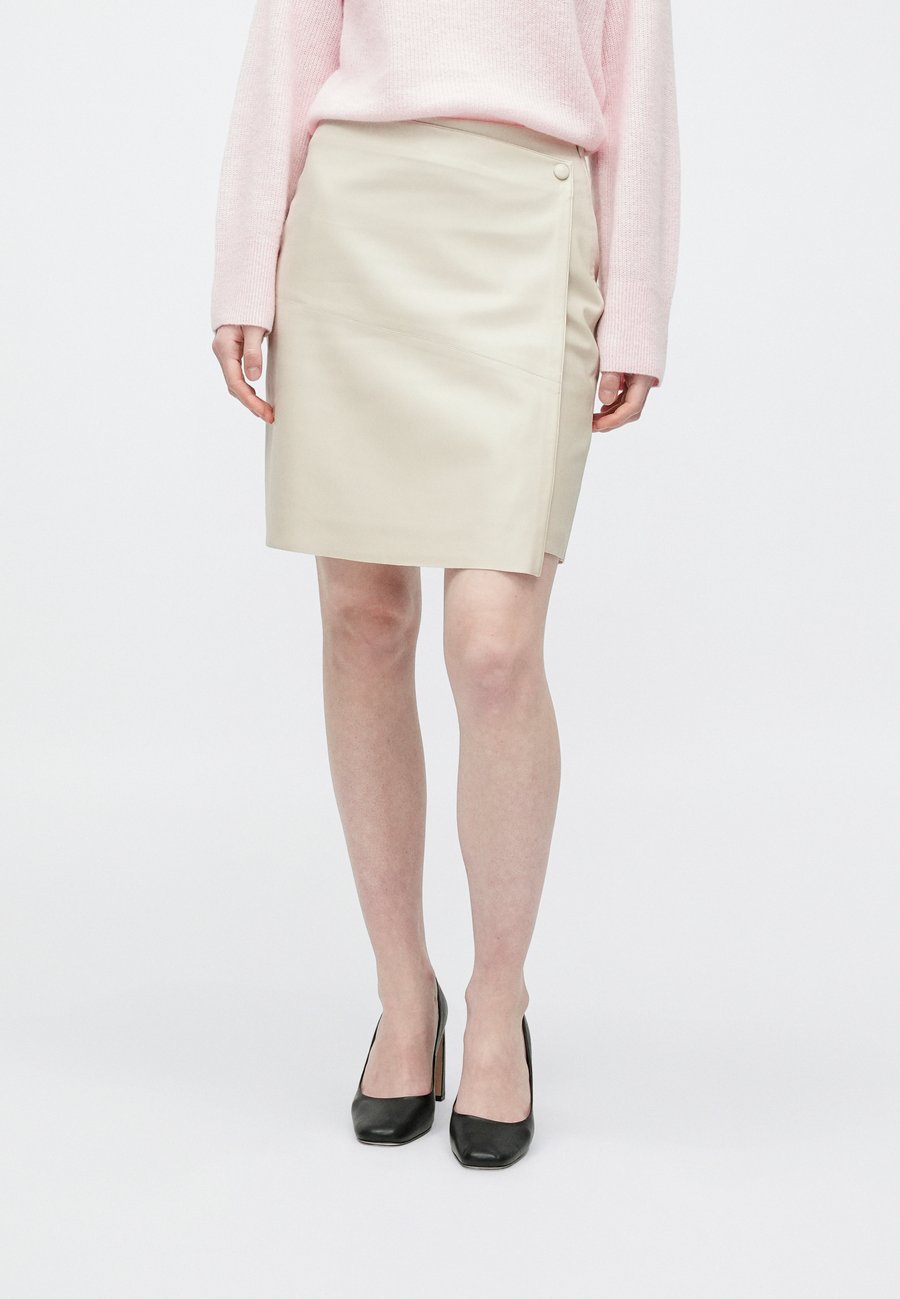 

Юбка Bruuns Bazaar VEGANI VISTINA SKIRT, Chateau Grey/Off-White