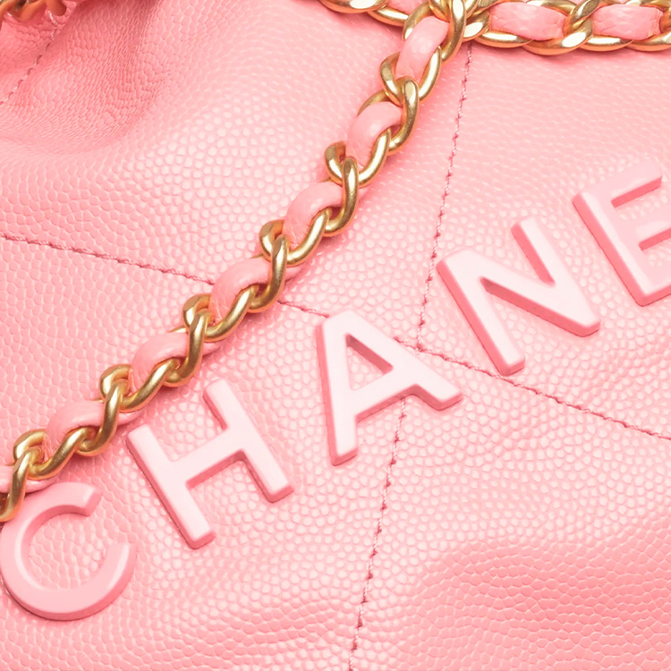 CHANEL Сумка 22 блестящая зернистая тисненая телячья кожа и металлическая сумка-ведро, сумка через плечо, мини-кроссбоди для женщин кораллово-розовый — фото 4