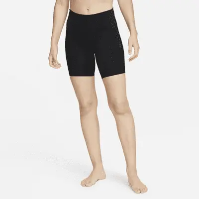 

Шорты Nike Yoga, цвет Black/Iron Grey