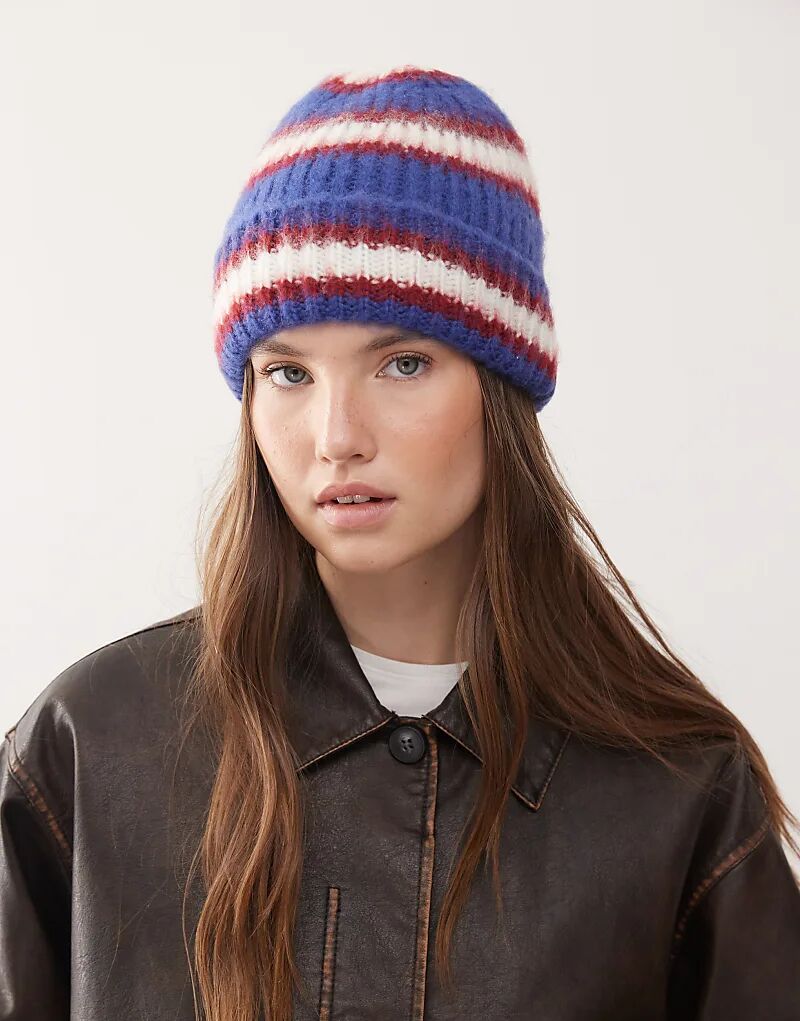 

Многофункциональная пушистая шапочка COLLUSION синего цвета