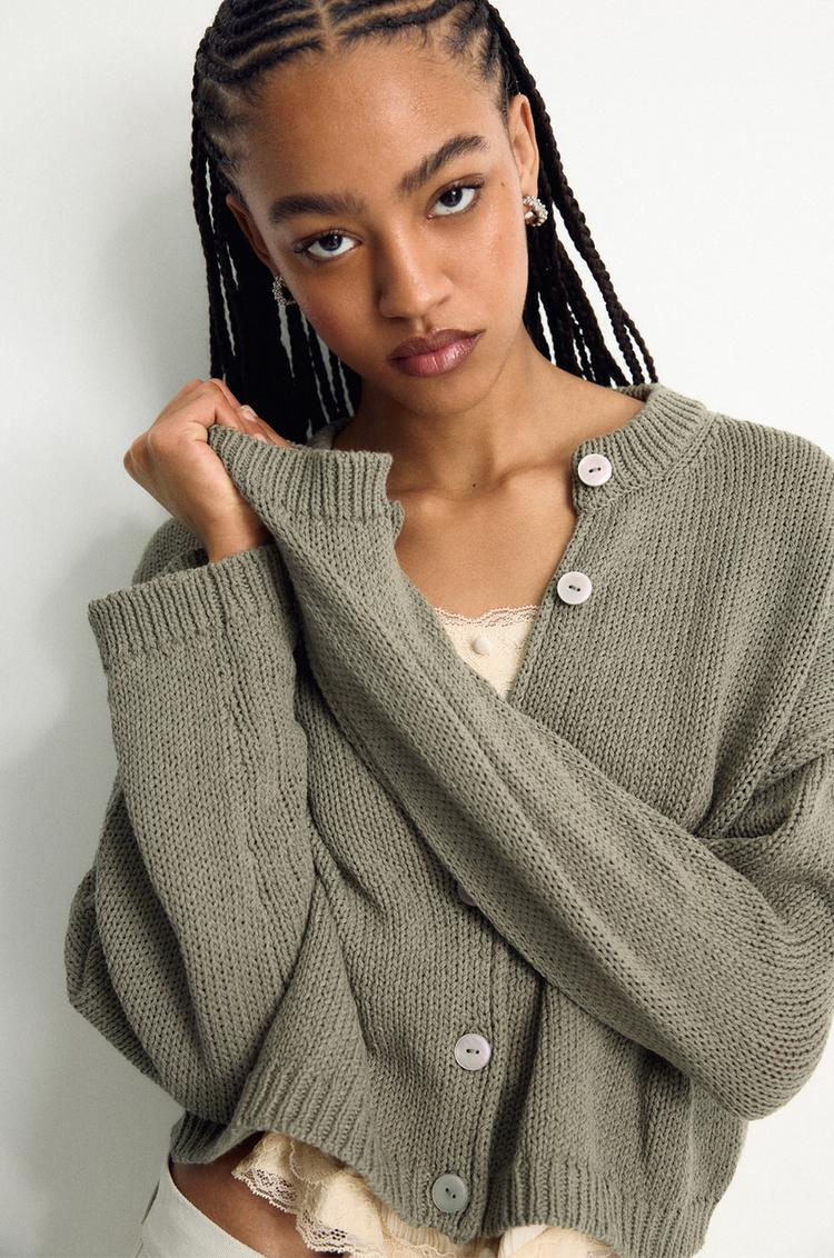 

Кардиган на пуговицах Pull And Bear, хаки