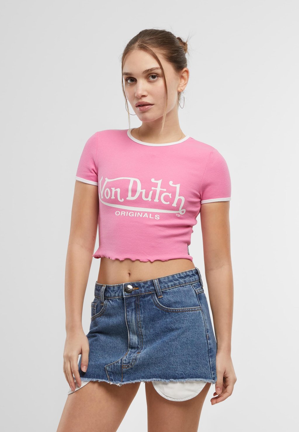 

Футболка с принтом AMI Von Dutch, светло-розовый