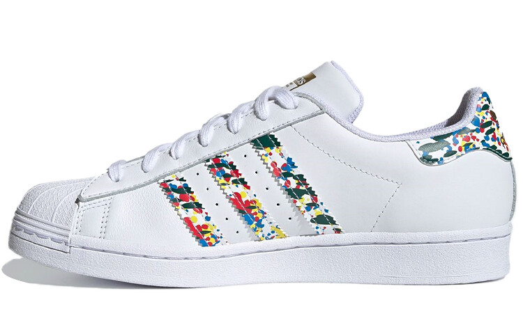

Adidas originals Superstar Белый разноцветный брызговик