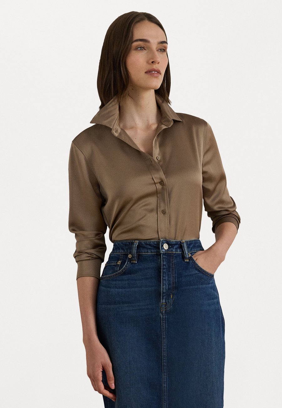 

Блуза Lauren Ralph Lauren CLASSIC FIT SATIN CHARMEUSE SHIRT, Taupe Brown/Taupe