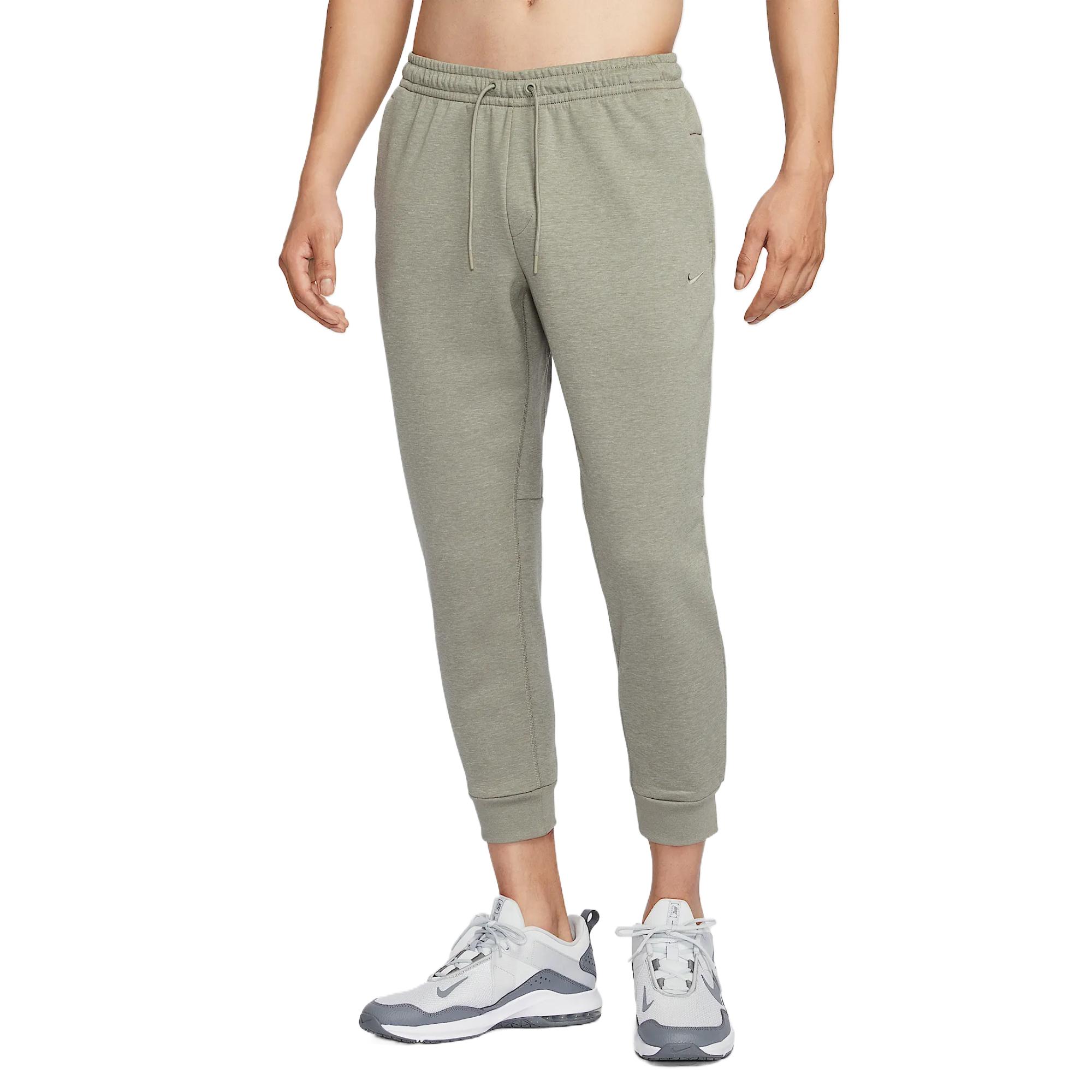 Nike Основные спортивные брюки Dri-Fit Fleece мужские light army green — фото 3