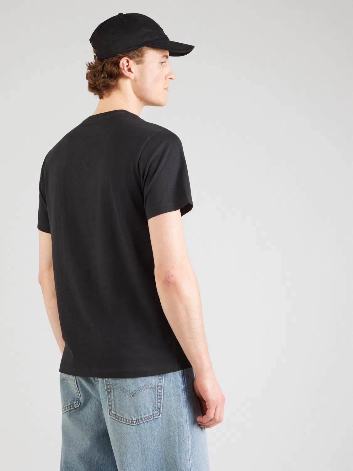 Футболка 'Classic Graphic Tee' Levi'S , Black — фото 4