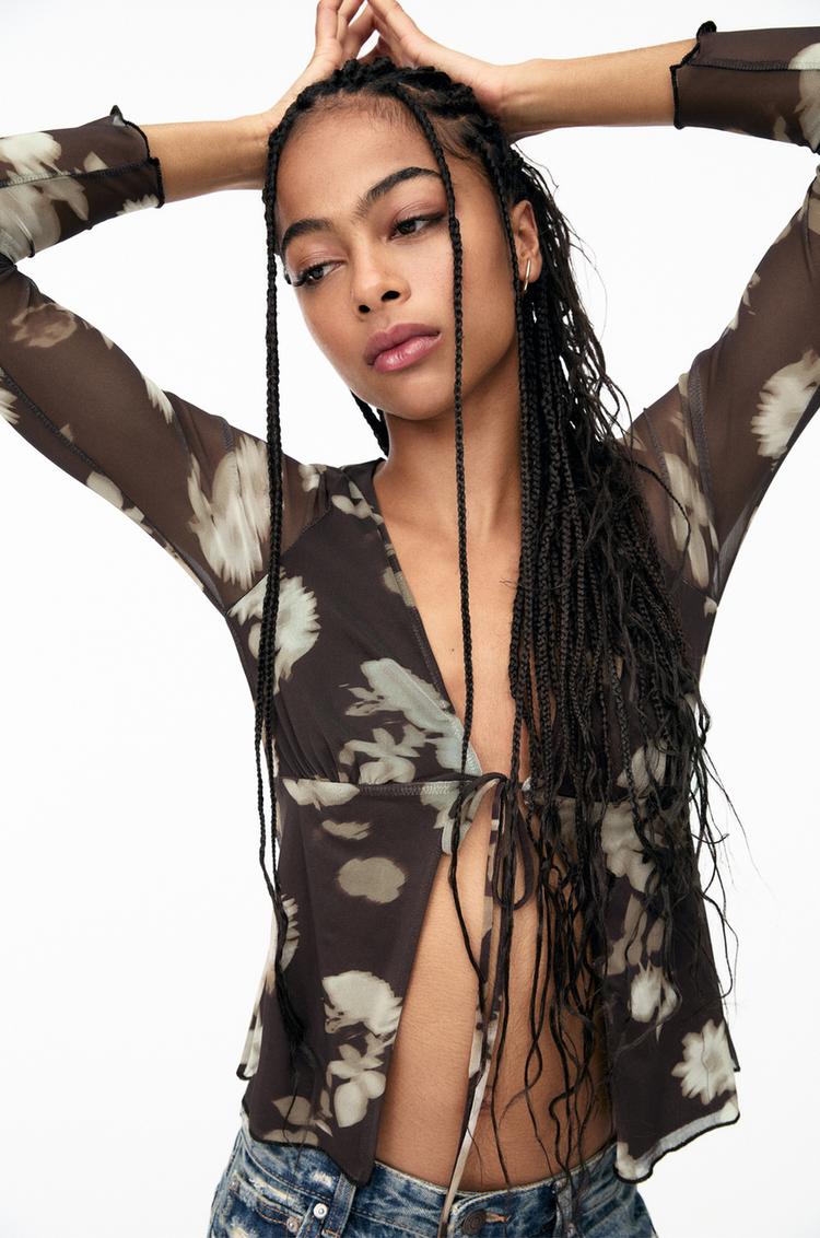 

Блузка из тюля с цветочным узором Pull And Bear, коричневый