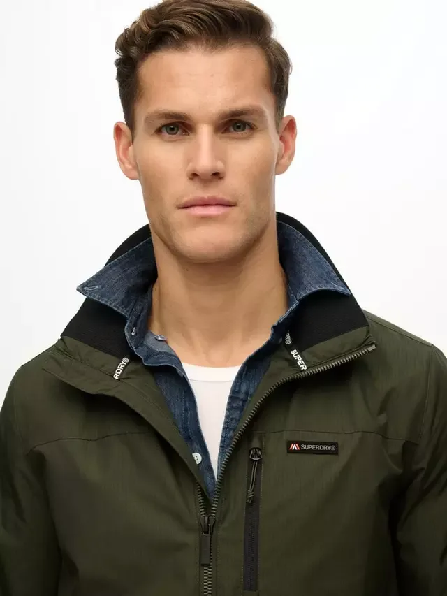 Ветровка без капюшона с логотипом, оливково-зеленая Superdry — фото 4