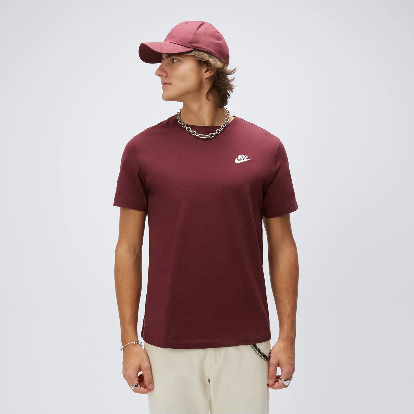 

Футболка Nike SportWear Club, бордовый