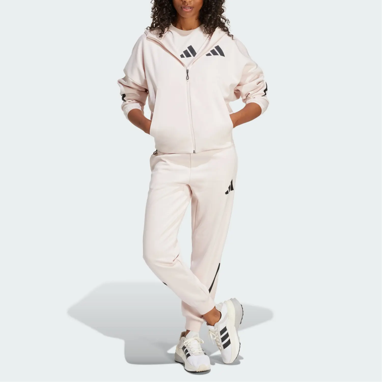 Куртка ZNE женская Miracle Quartz Color Adidas, цвет Wonder Quartz — фото 2