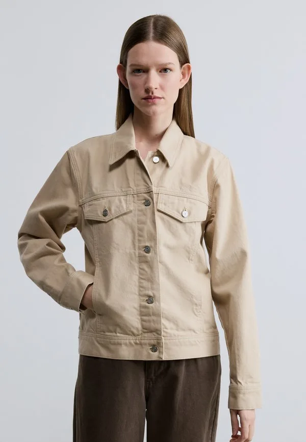 Куртка джинсовая Lacoste Lionne, классическая, синяя