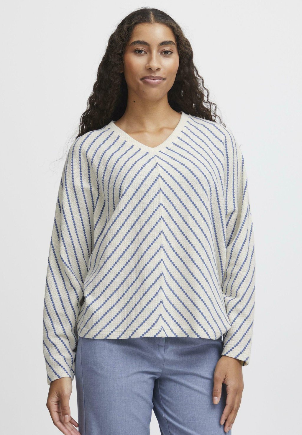 

Топ с длинными рукавами BYRUNI b.young by Zalando, синий