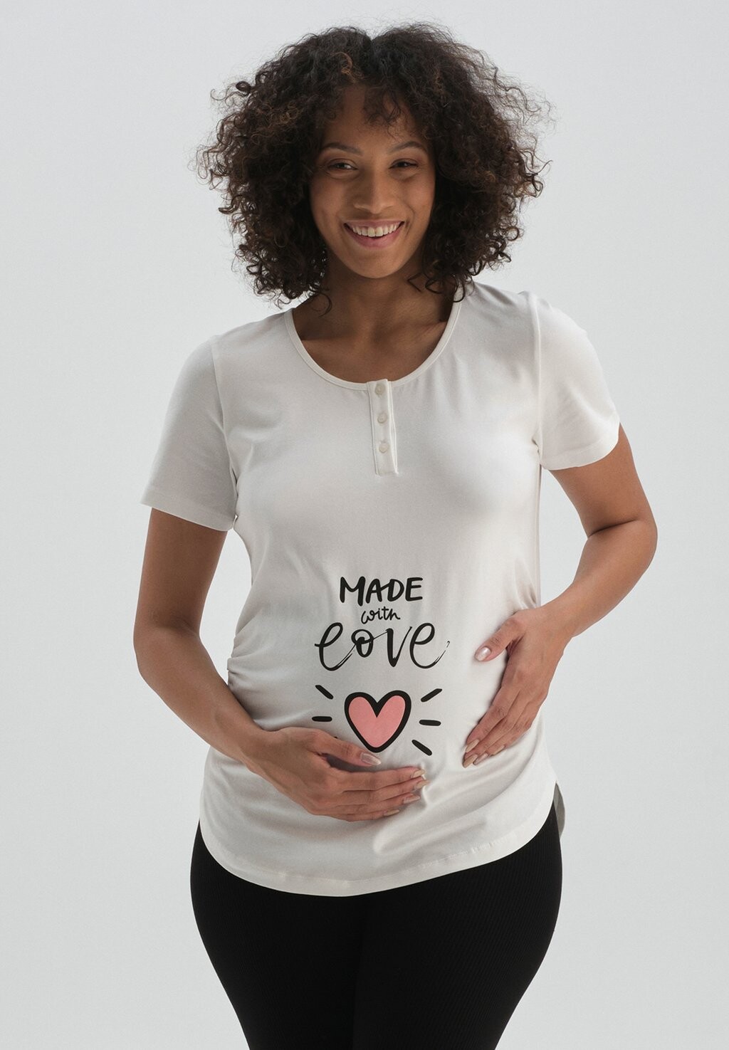

Футболка с принтом Maternity DAGI, белая