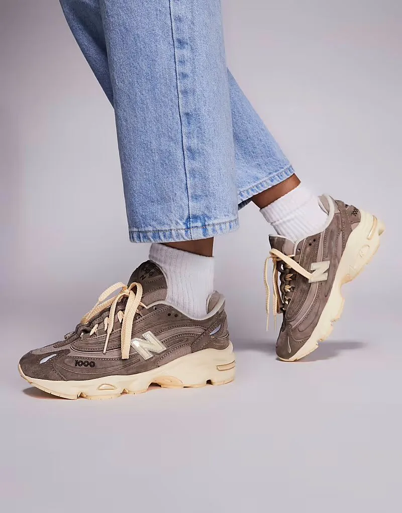 Кроссовки New Balance M1000 унисекс коричневого цвета — фото 4