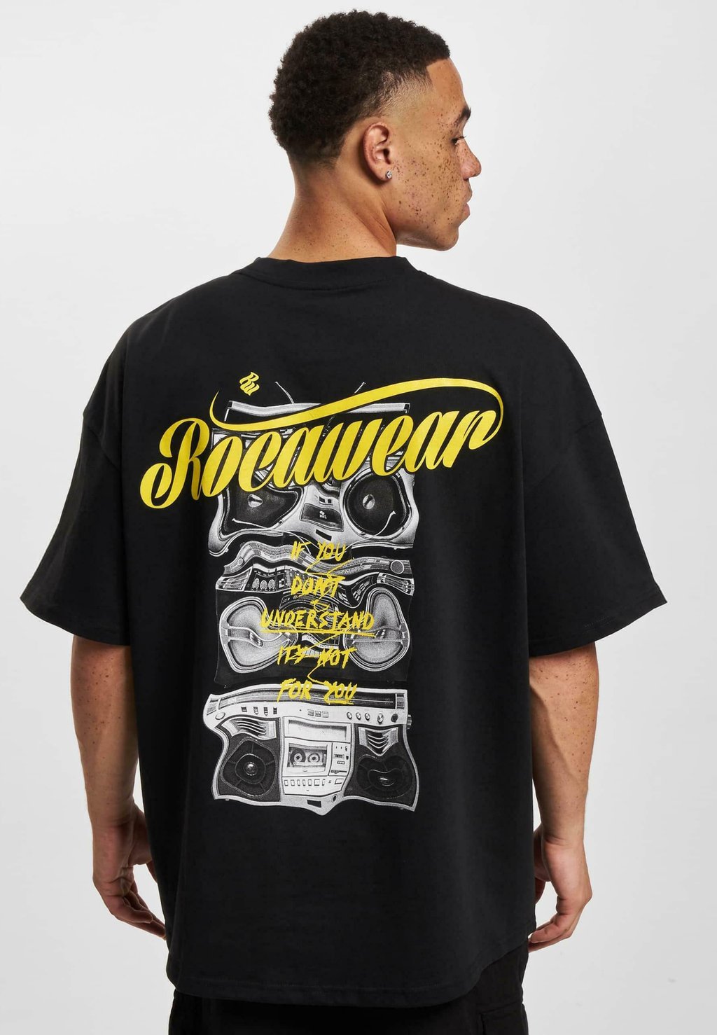 

Футболка с принтом Rocawear, черный