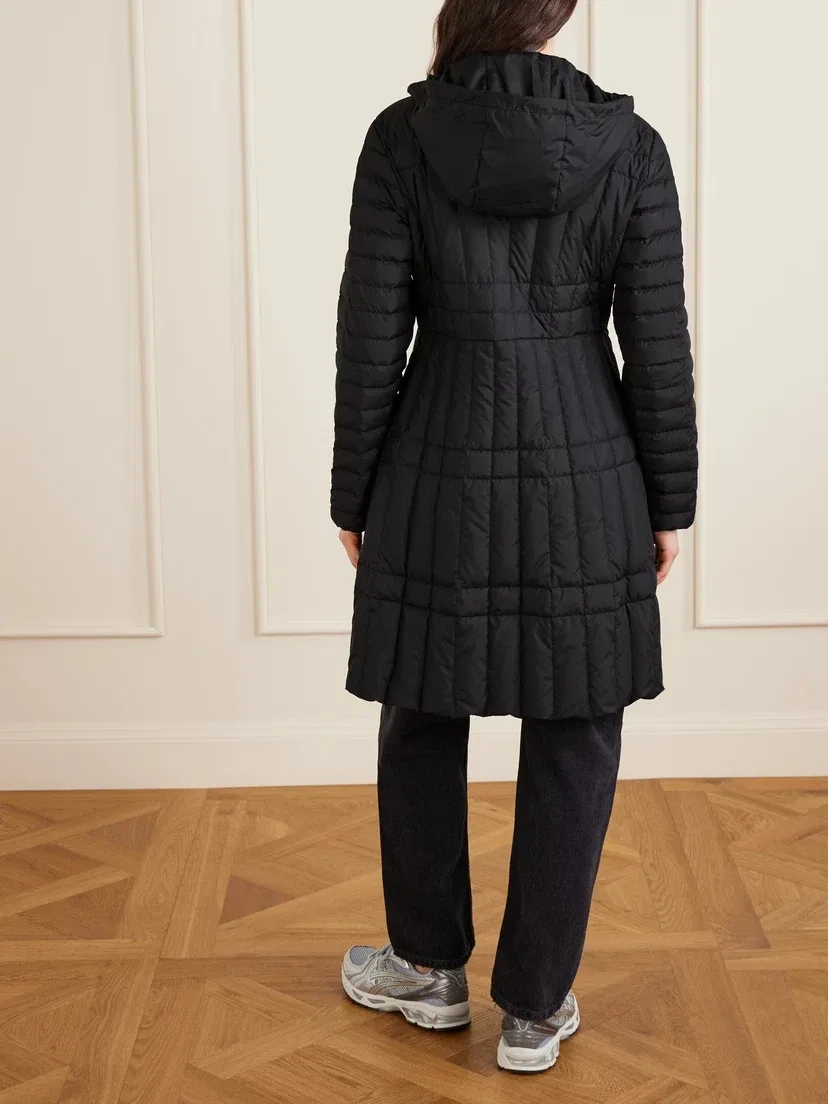 Стеганое пуховое пальто из ракушки с капюшоном и аппликацией MONCLER, черный — фото 3