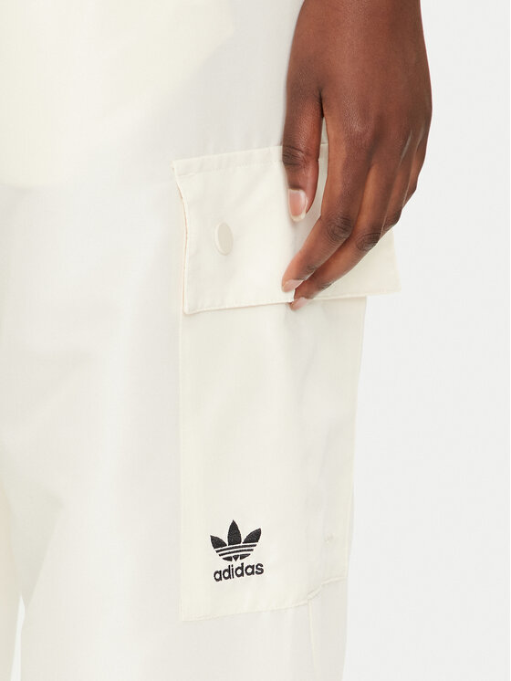 Спортивные брюки loose fit Essentials Woven Cargo IX9970 Adidas, экрю — фото 4