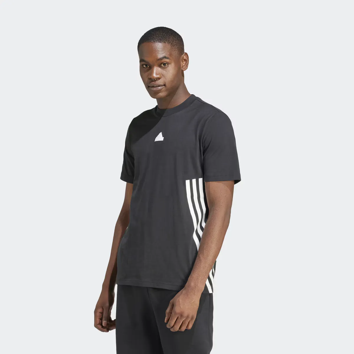 

Мужская футболка Adidas Future Icons 3 полоски, чёрный