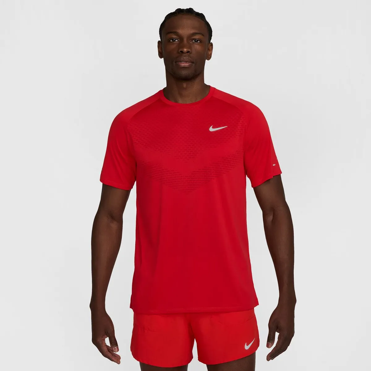 

Мужская футболка Nike Stride, красный