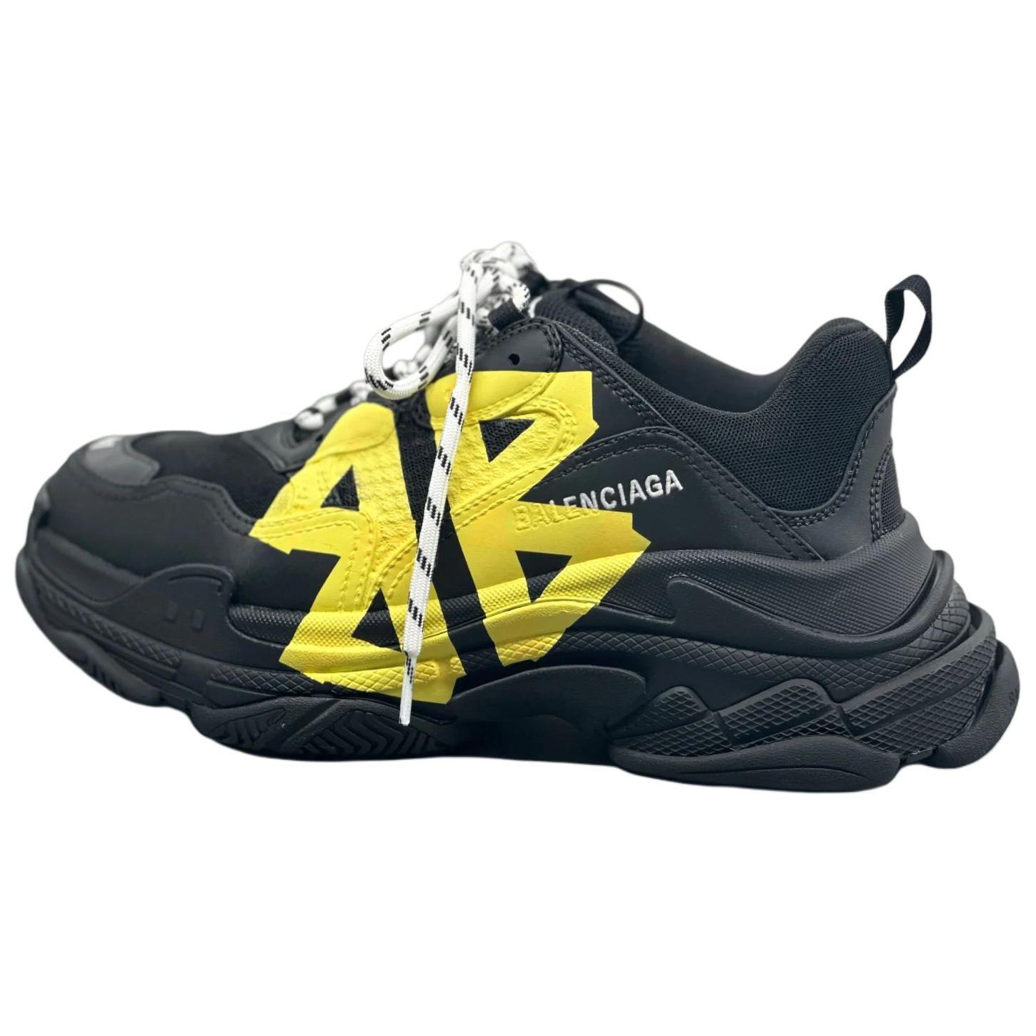 

Кроссовки Triple S Tape Type Lace Up Sneakers Balenciaga