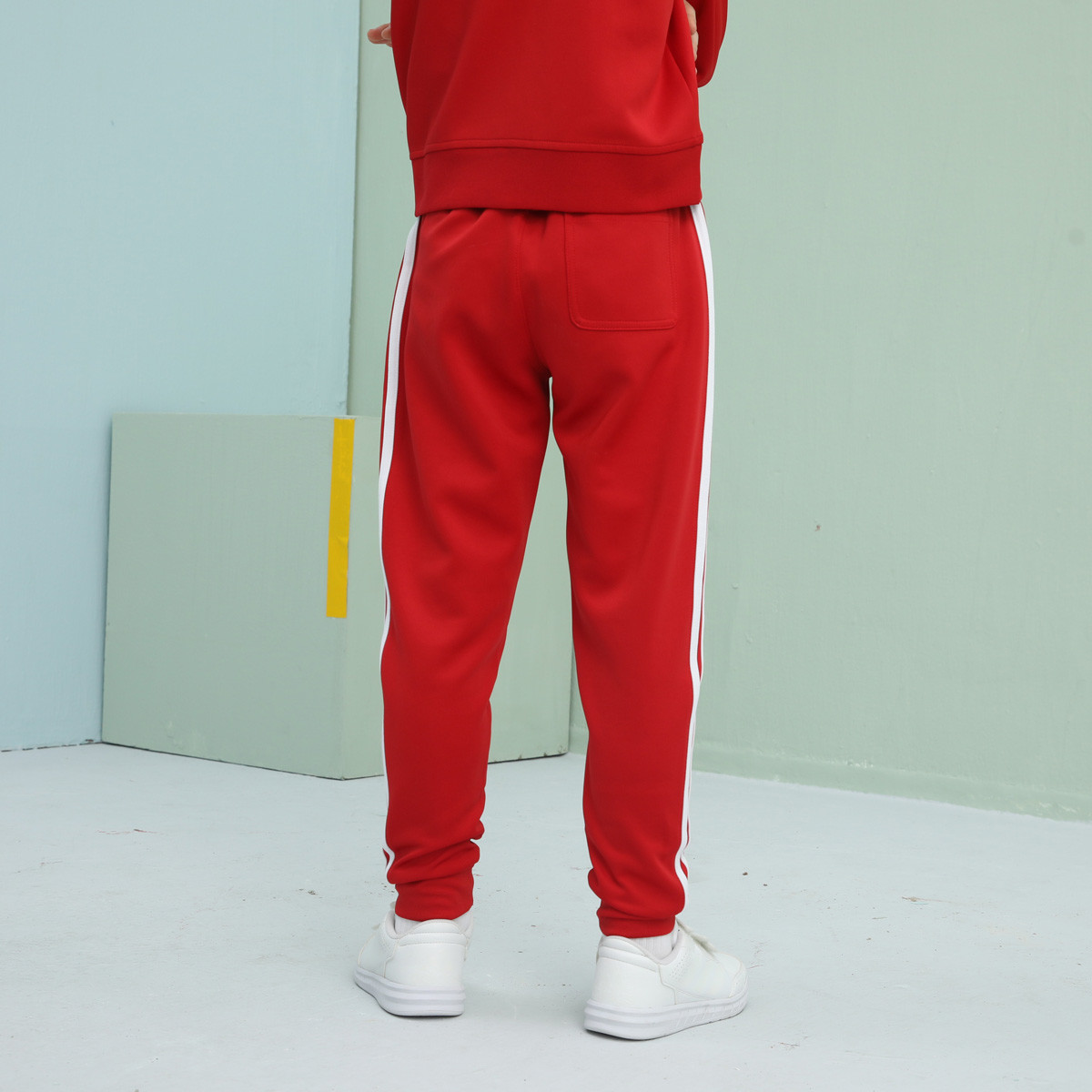 Детские вязаные спортивные штаны красно-белые Adidas — фото 4