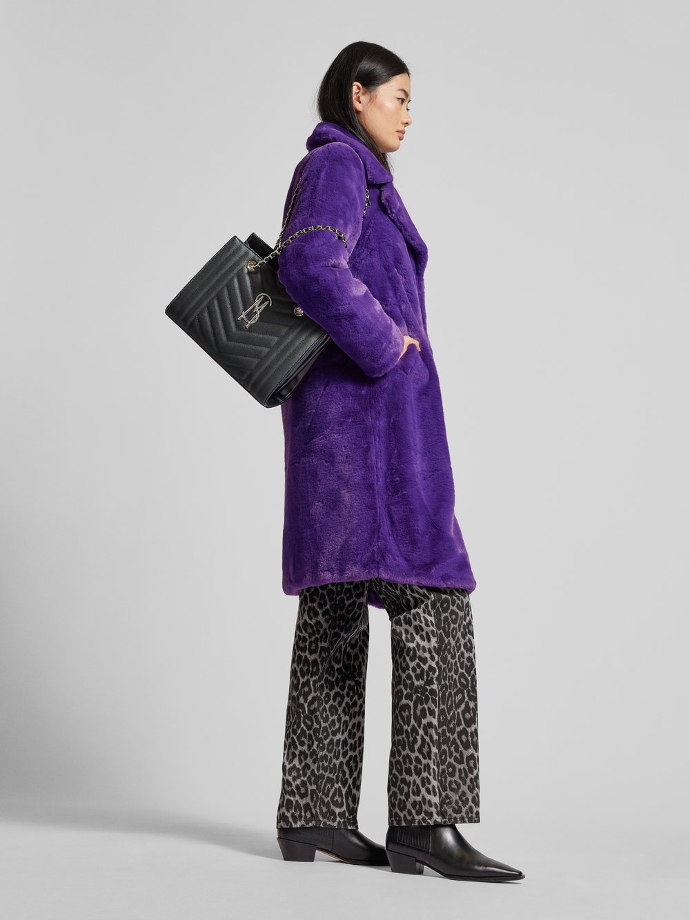 

Сумочка с аппликацией на этикетку модель 'BDIVYA' Steve Madden, черный