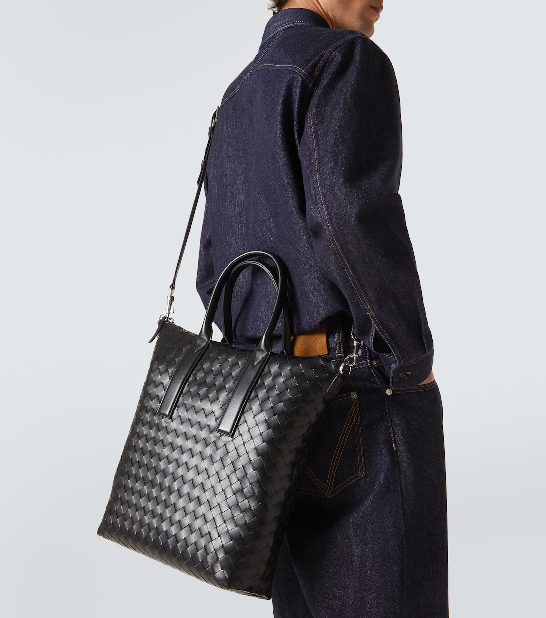 Классическая сумка-тоут из кожи Intrecciato Bottega Veneta, Black-Silver — фото 3