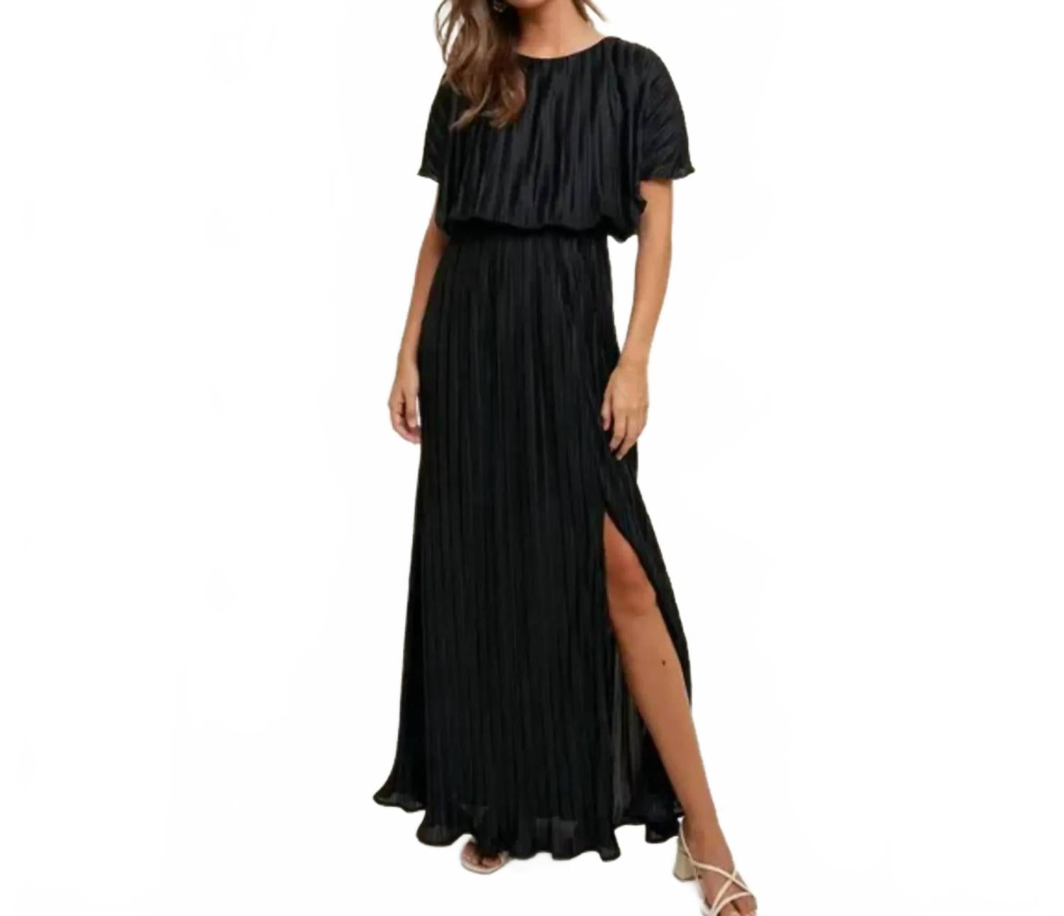 

Черное плиссированное макси-платье WISHLIST