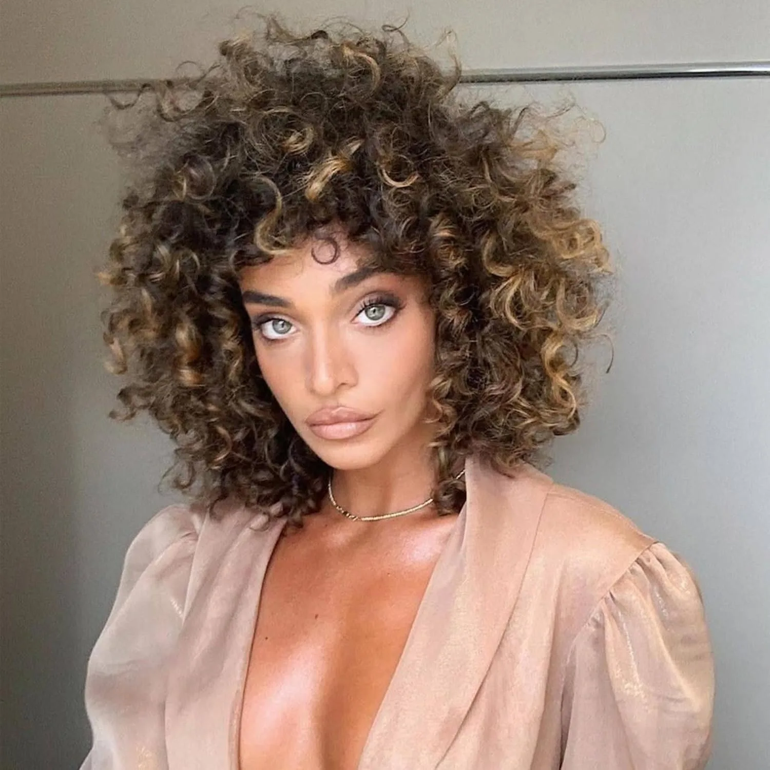 SACHAJUAN Curl Kit: шампунь и уход для кудрей, контроль завитка, питание и блеск, набор из 2 шт — фото 2