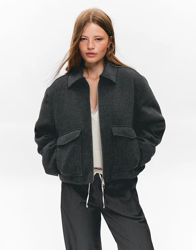 

Короткая шерстяная куртка Monki темно-серого цвета с воротником