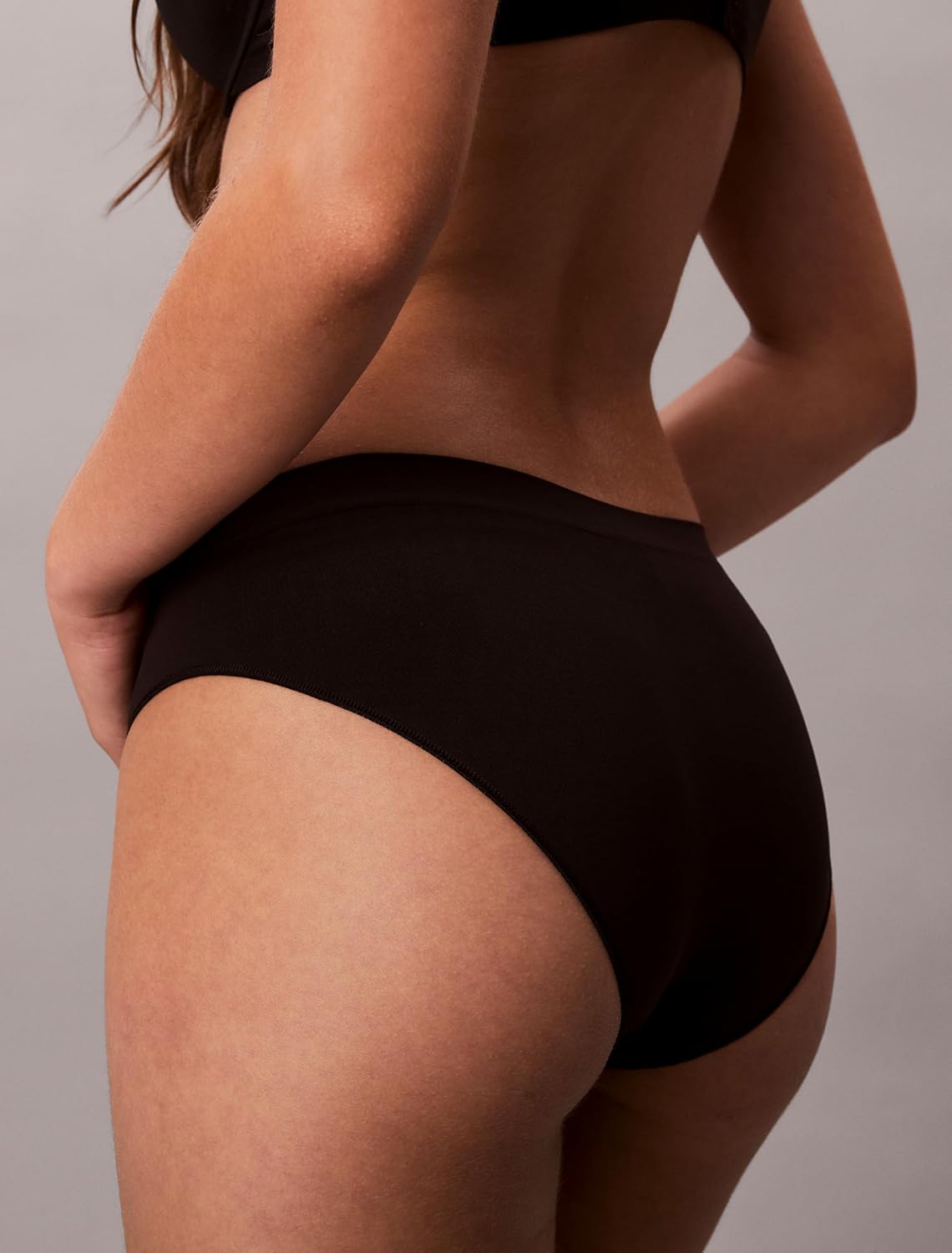 Женский комплект из трех бесшовных купальников-бикини Calvin Klein Bonded Flex со средней посадкой, Black/Cedar/Lilac Quartz — фото 4