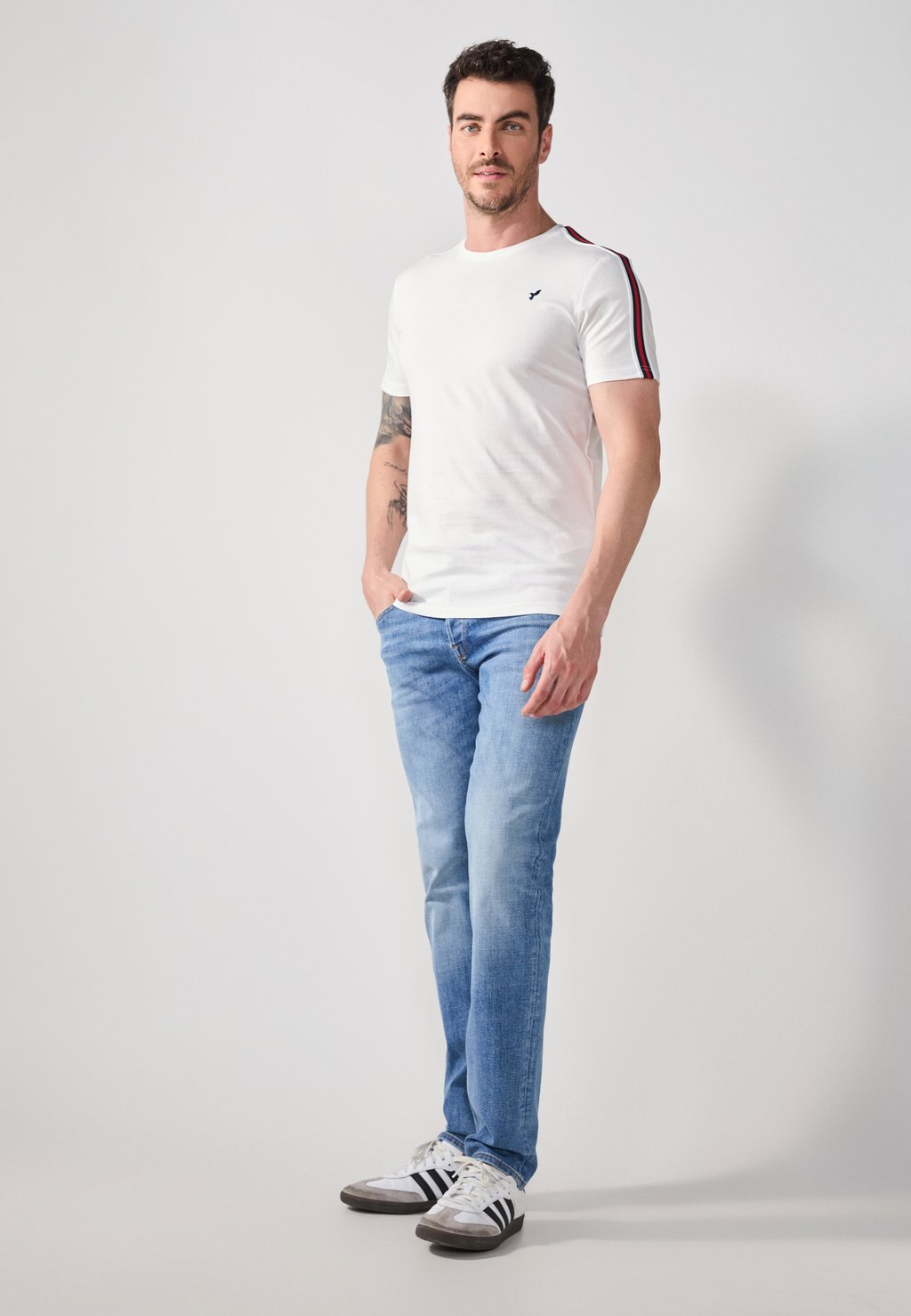 

Футболка с принтом 2 PACK Pier One by Zalando, белый