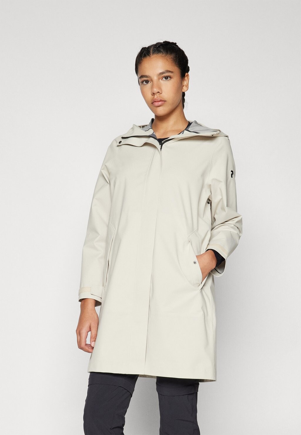 

Куртка из мягкой ткани CLOUDBURST COAT Peak Performance, бежевый