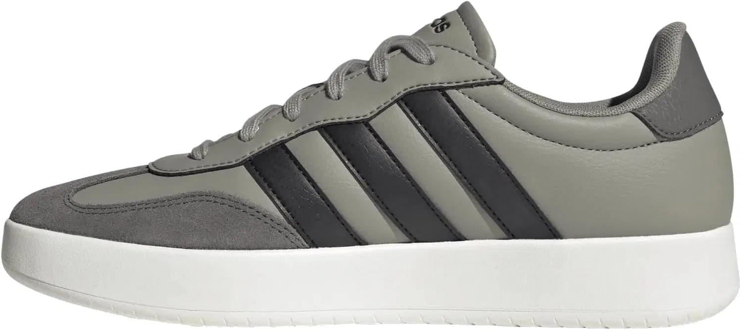 Женские кроссовки Adidas Barreda — фото 2
