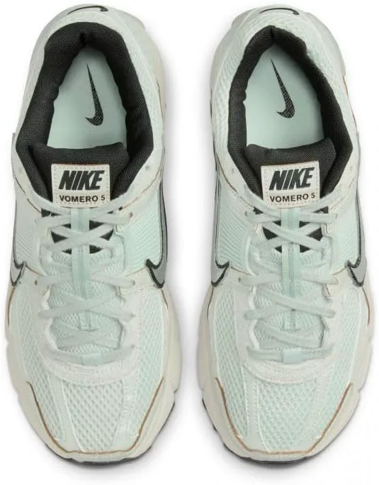Женские кроссовки для бега Nike Zoom Vomero 5, светло-серебристый — фото 4