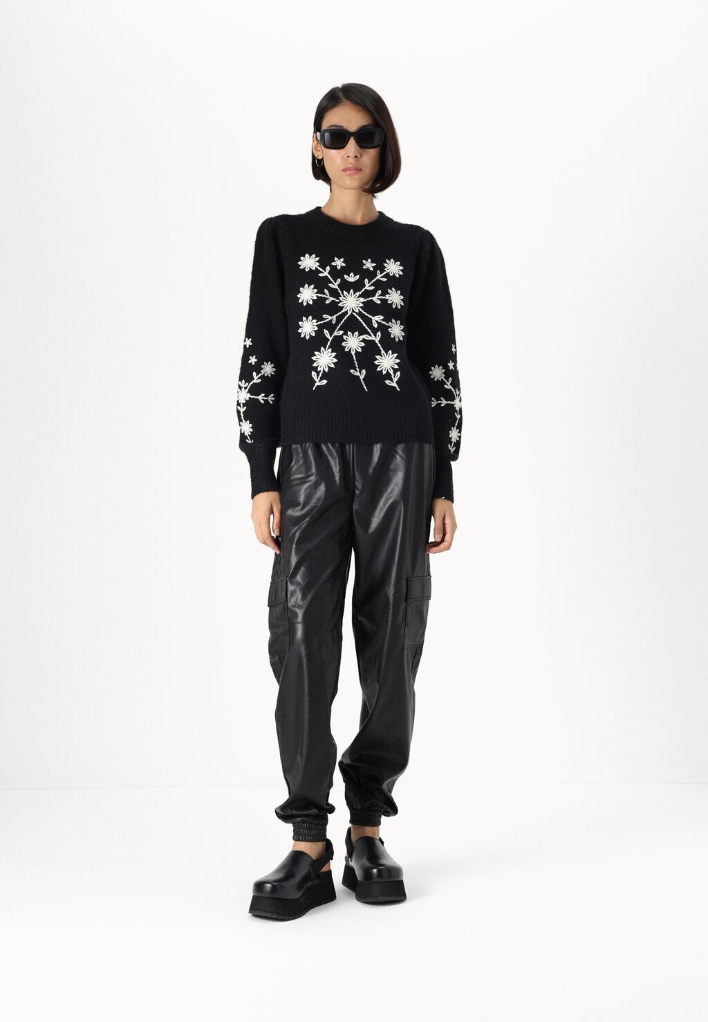 

Джемпер VMGAIA Vero Moda Tall, черный