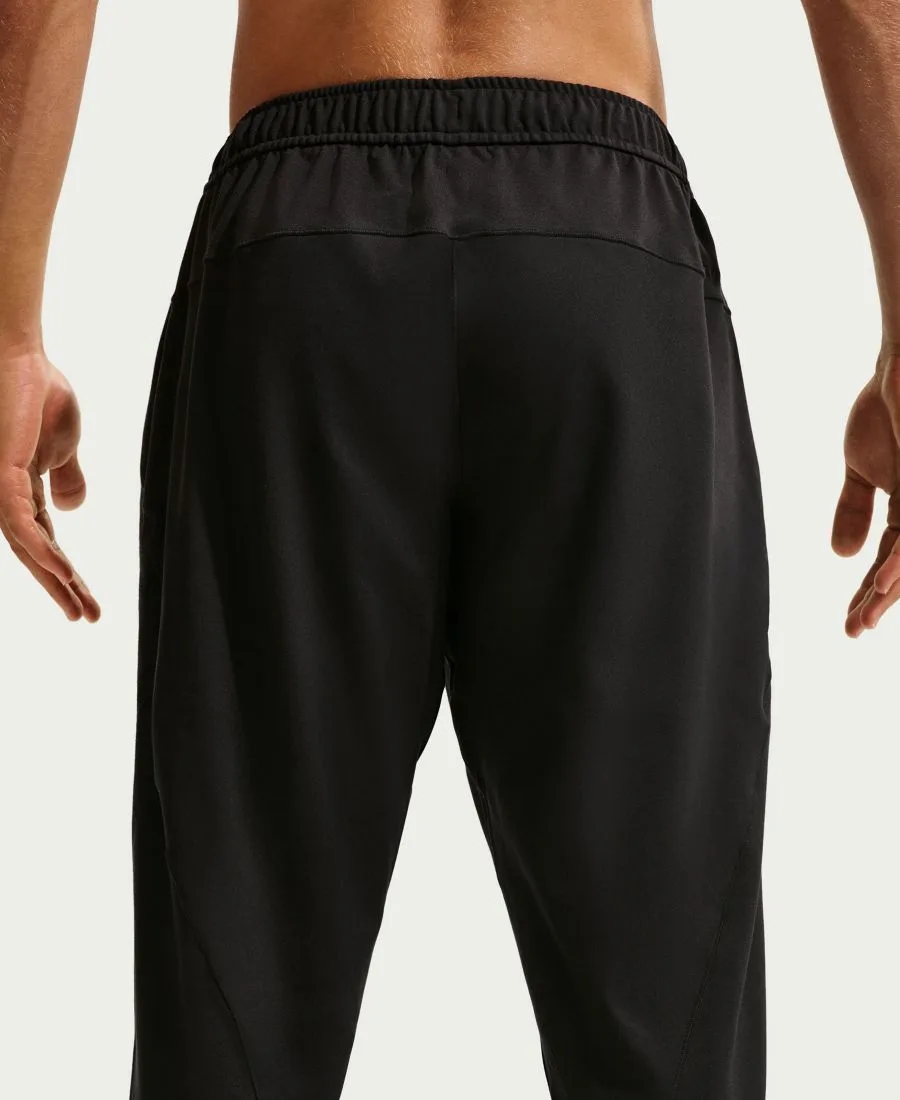 Мужские спортивные брюки Primary NanoKnit Dri-FIT с защитой от УФ-излучения Nike, черный — фото 4