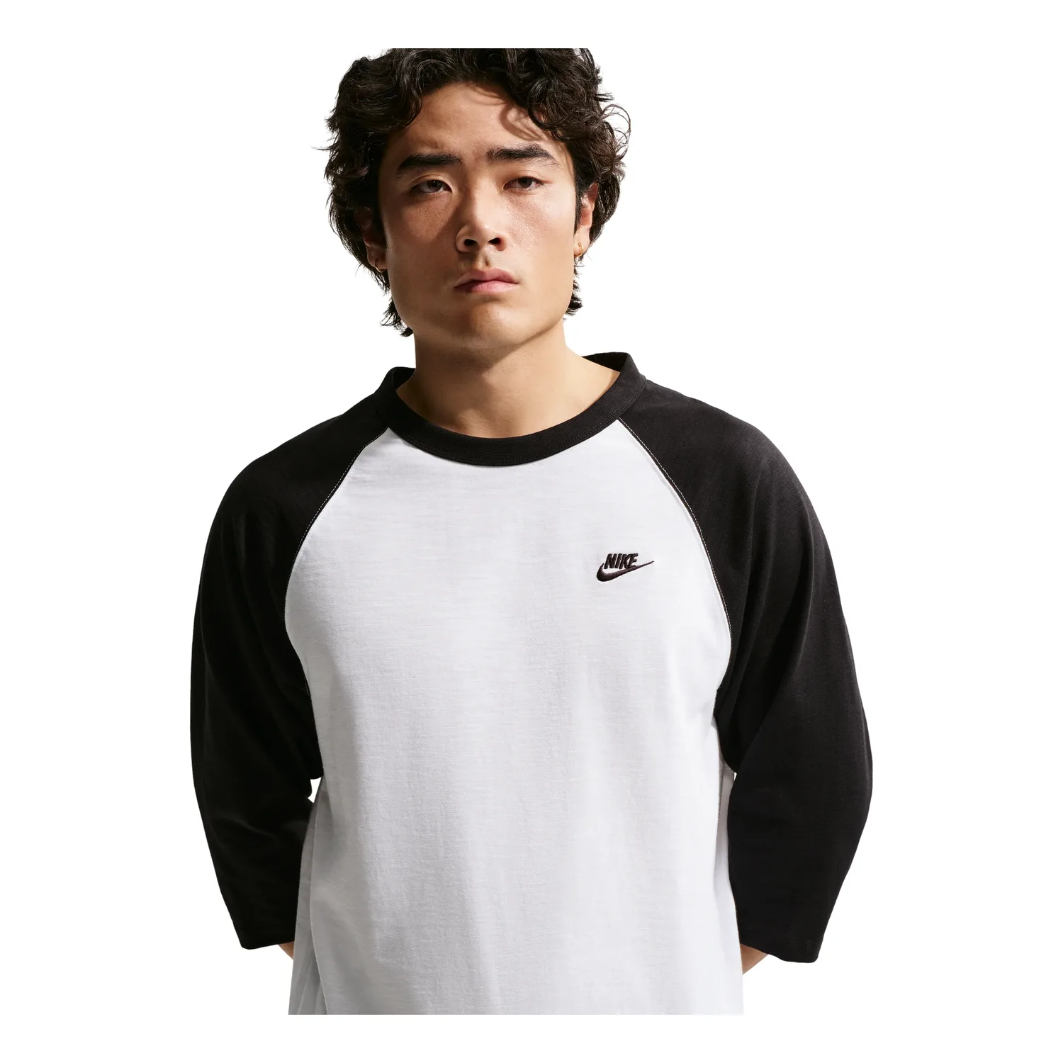Футболка Nike Sportswear Club с рукавами 3/4 и реглан, цвет «Черно-белый»