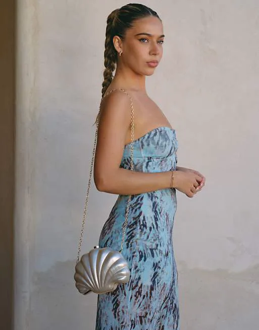 

Белая сумка через плечо из ракушечной смолы South Beach x Liv Silverman