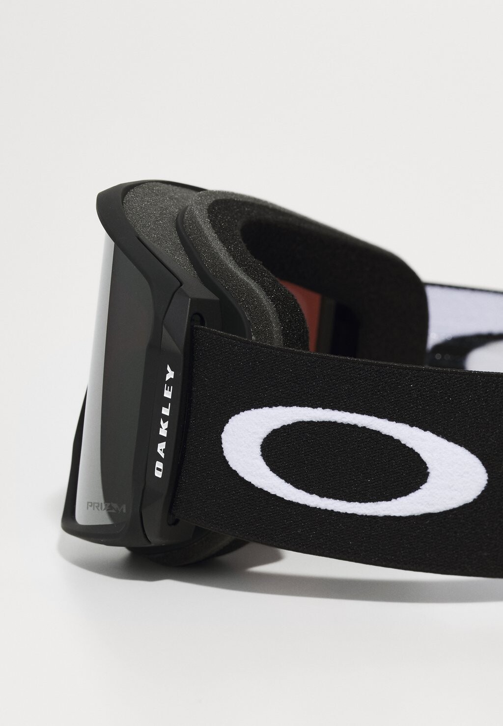 

Горнолыжные очки LINE MINER L UNISEX Oakley, черный
