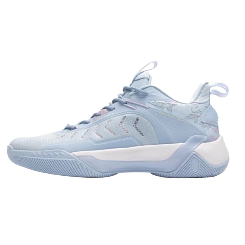 

Баскетбольные кроссовки мужские низкие белые Kelme